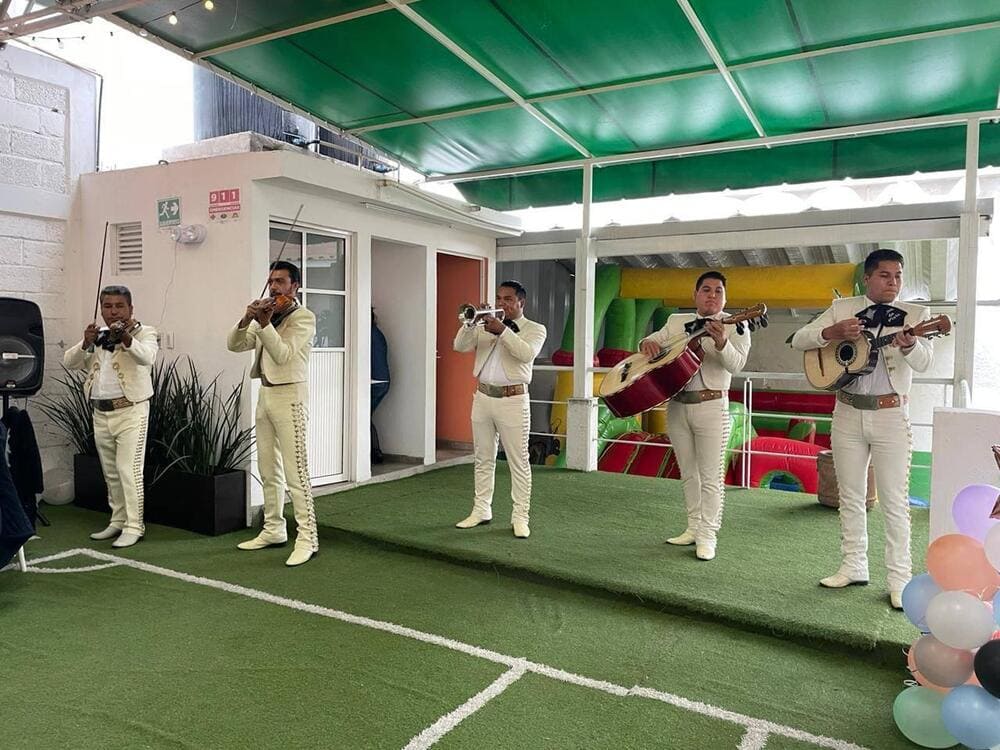 Mariachis en Izcalli